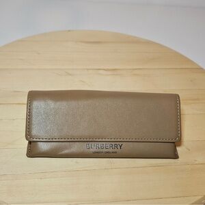 Burberry London England Tan Brown With Black Letters Eye/Sun Glass Case